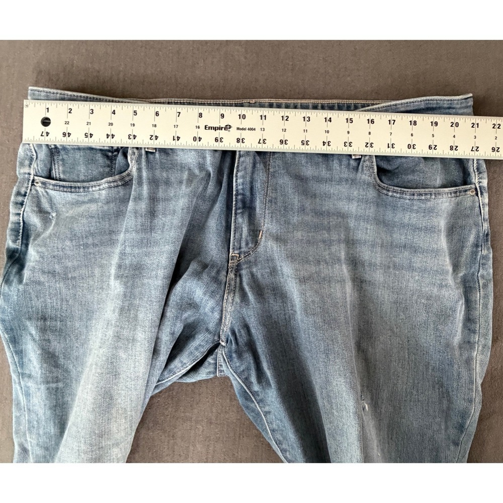 Levis 711 Skinny Jeans Womens 24W Light Wash Distressed Denim Casual Normcore - Picture 6 of 10